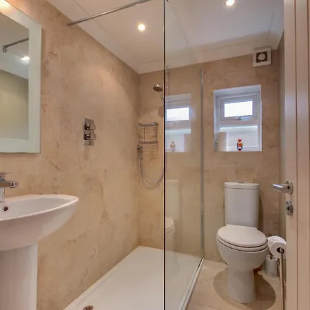 Σπίτι διακοπών 4 Bed In Oc-sa018 *